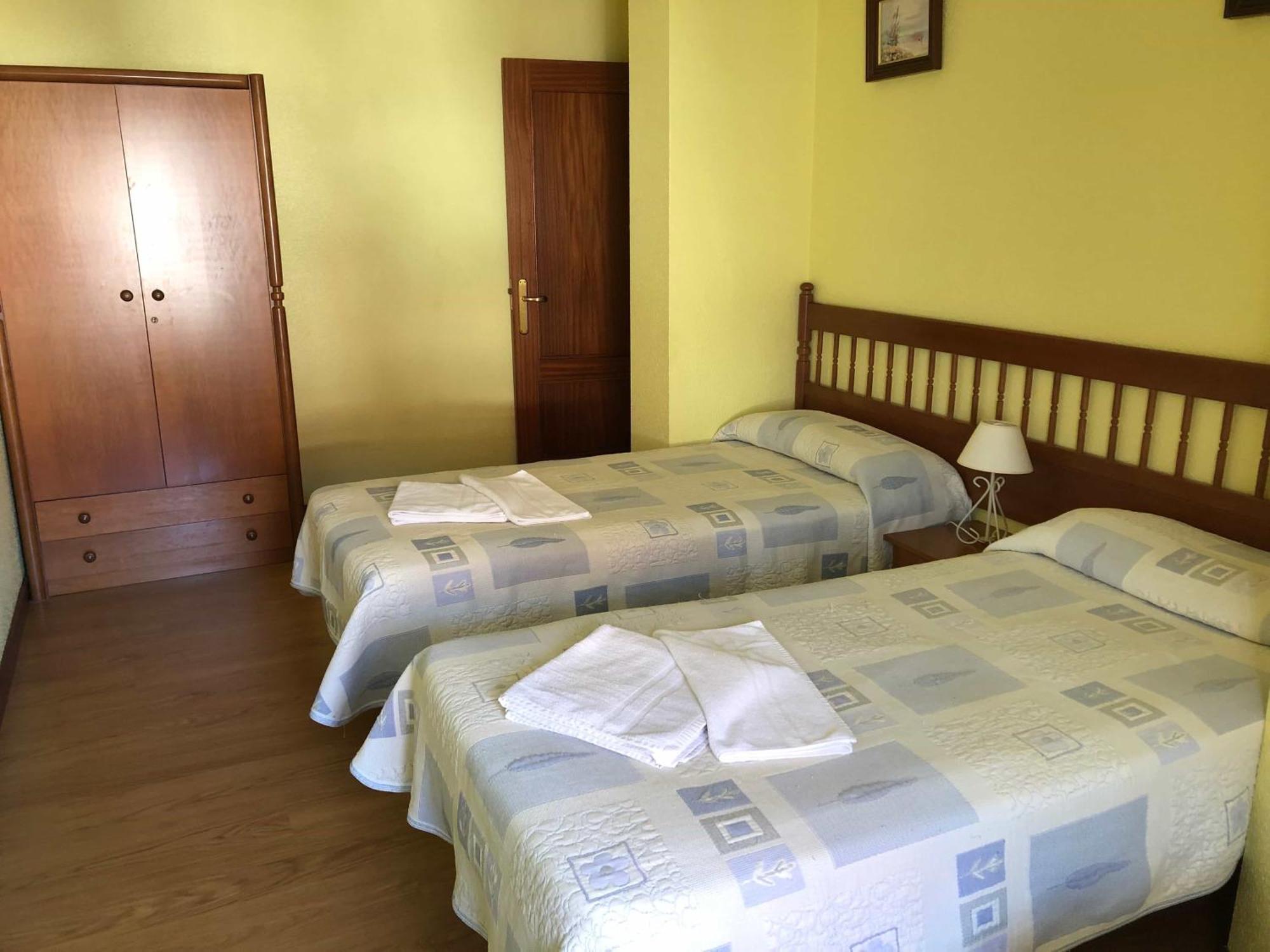 Apartamentos De La Hoz Isla Ngoại thất bức ảnh